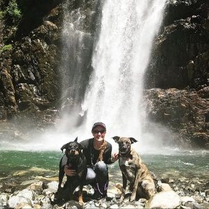 Meet your Posher, Brooke